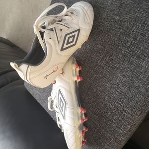 Soccer shoes with cleat Umbro